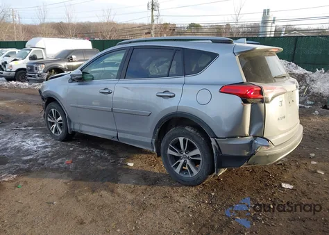 2018 Toyota Rav4 Xle z USA, uszkodzony, nr VIN JTMRFREV6JD240484